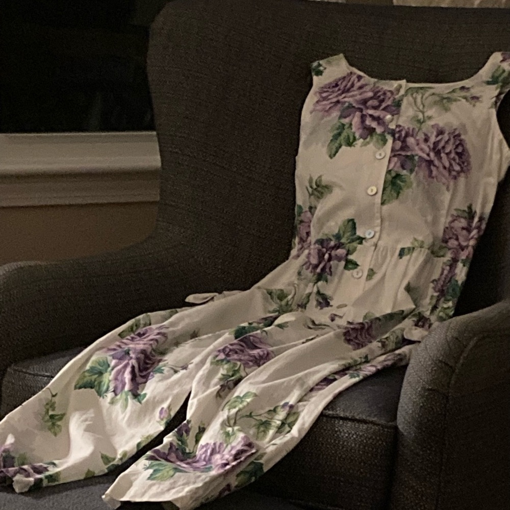 A Carol Anderson “Floral Garden Jumpsuit!”  Size 8